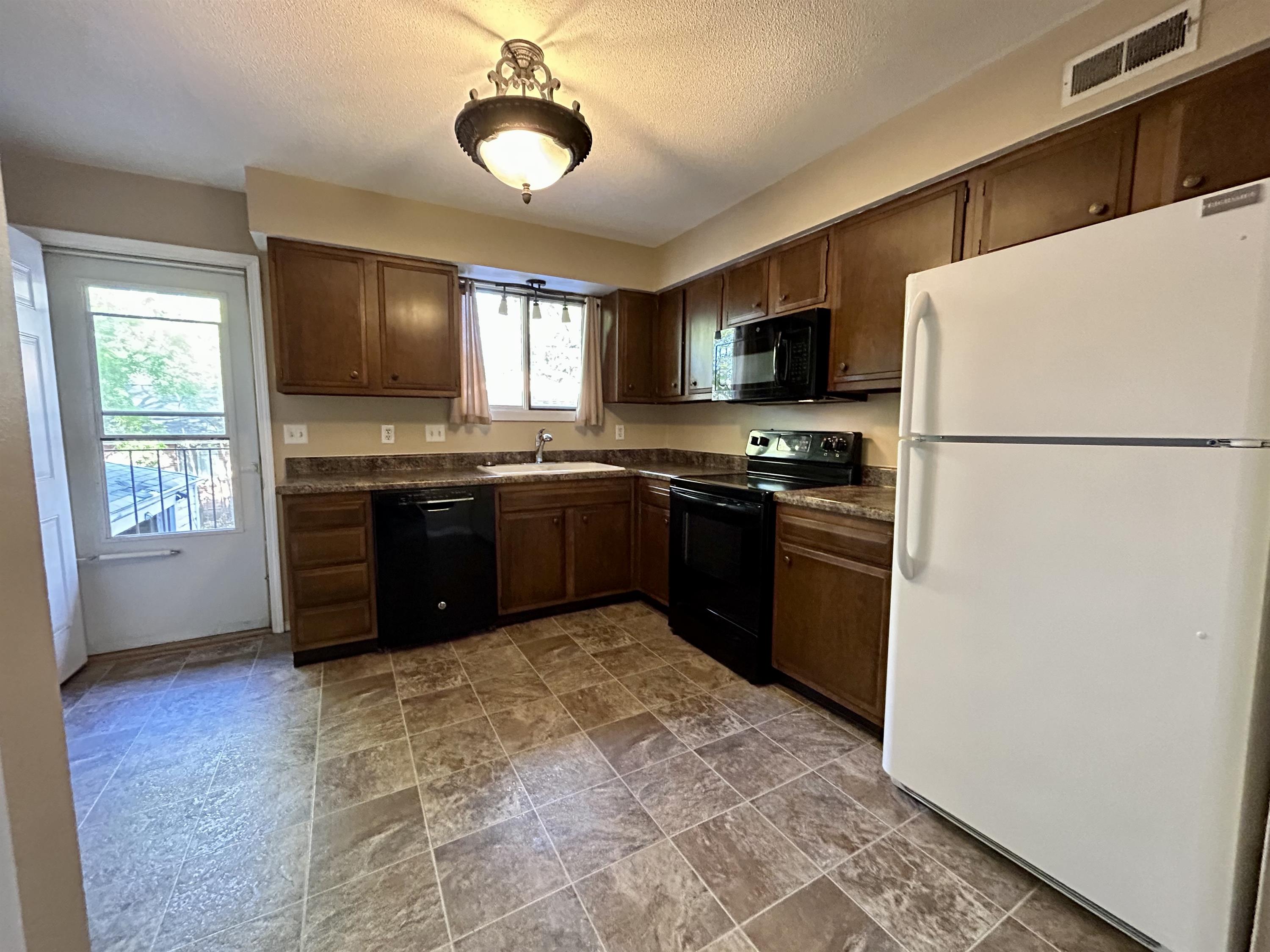 5428 Leighton Avenue - 3